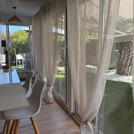 L Effet Cocon Climatise Avec Terrasse Et Jardin Prives Piscine