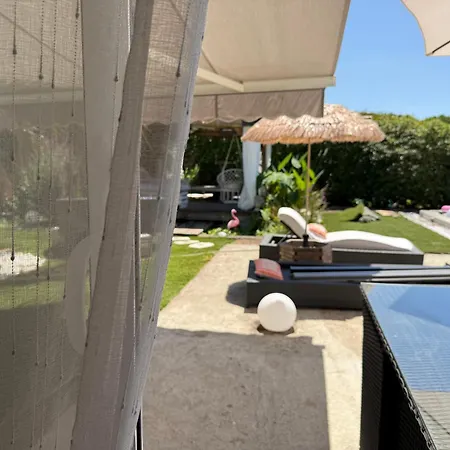 Ferienhaus L Effet Cocon Climatise Avec Terrasse Et Jardin Prives Piscine