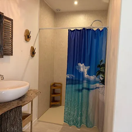 Ferienhaus L Effet Cocon Climatise Avec Terrasse Et Jardin Prives Piscine